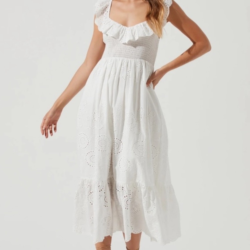 ASTR the label cottage dress in white size medium new with tags free people